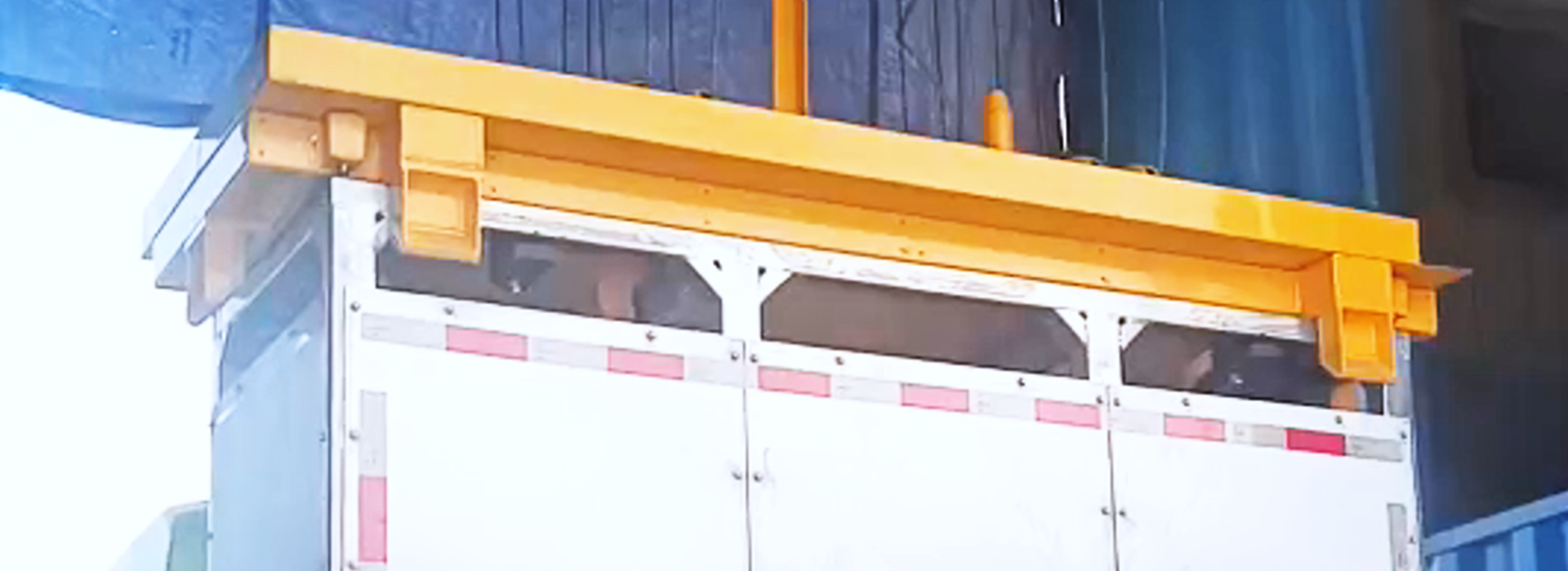 视觉引导户外卡车换电