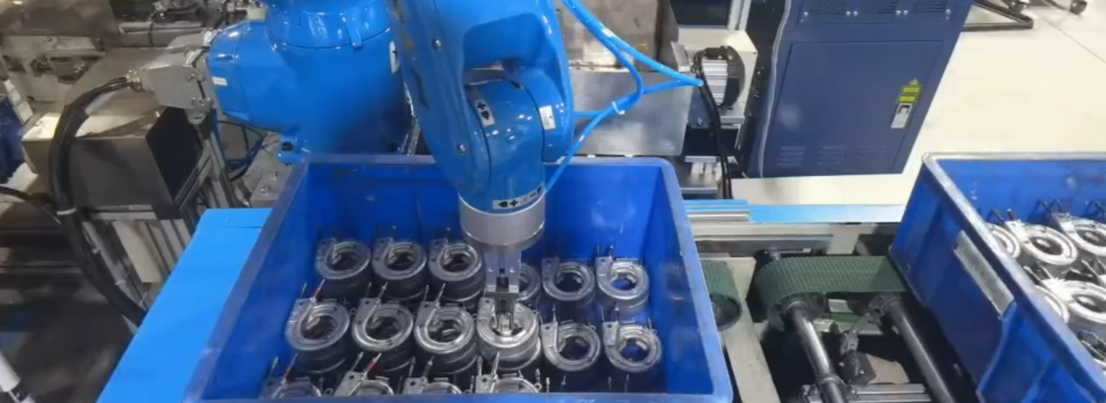 视觉引导咖啡机加热线圈上料