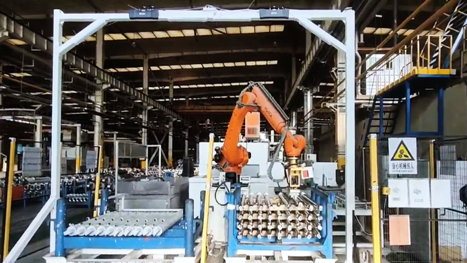 视觉引导反光圆柱棒料上料